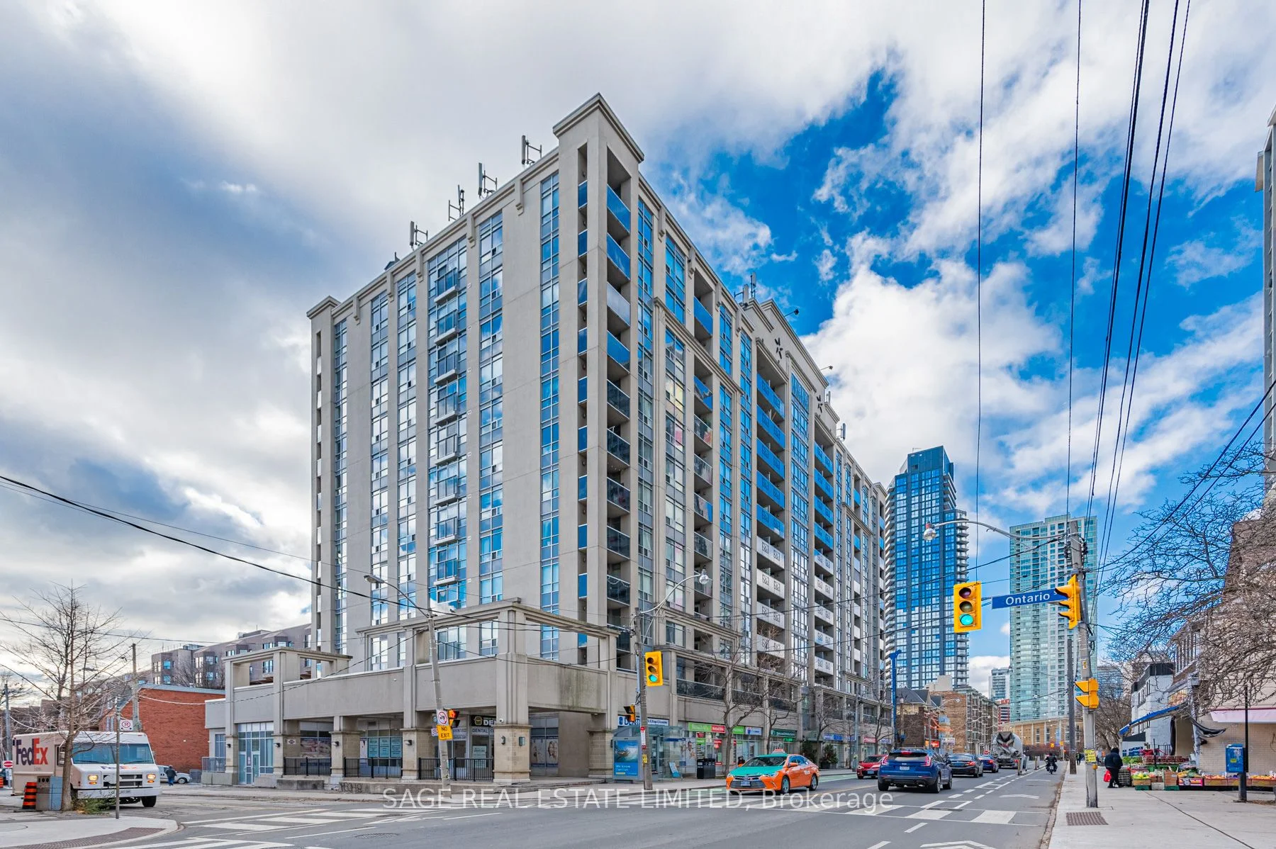 225 Wellesley Street E 813, Toronto C08, ON M4X 1X8