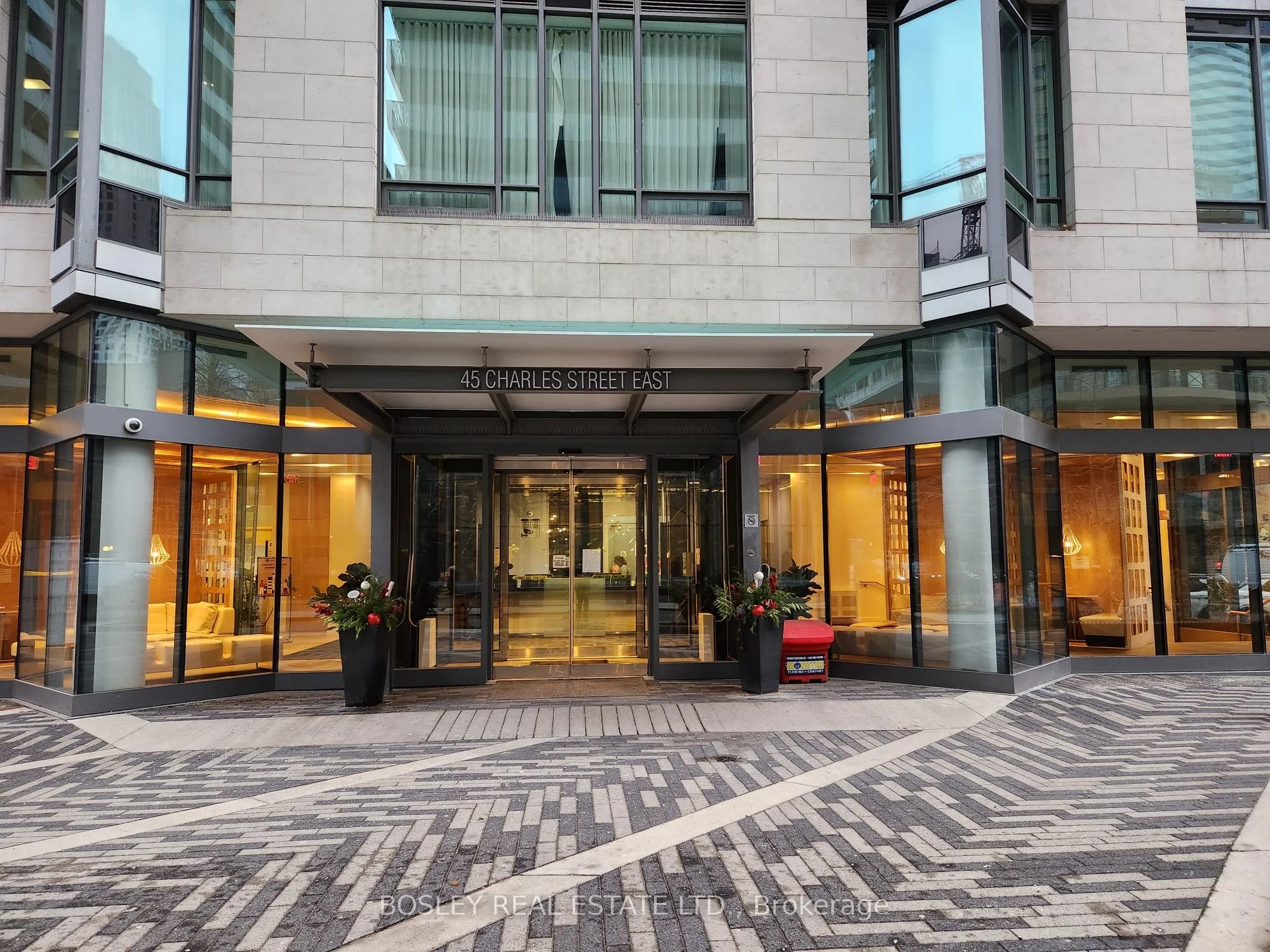 45 Charles Street E 3806, Toronto C08, On M4y 0b8
