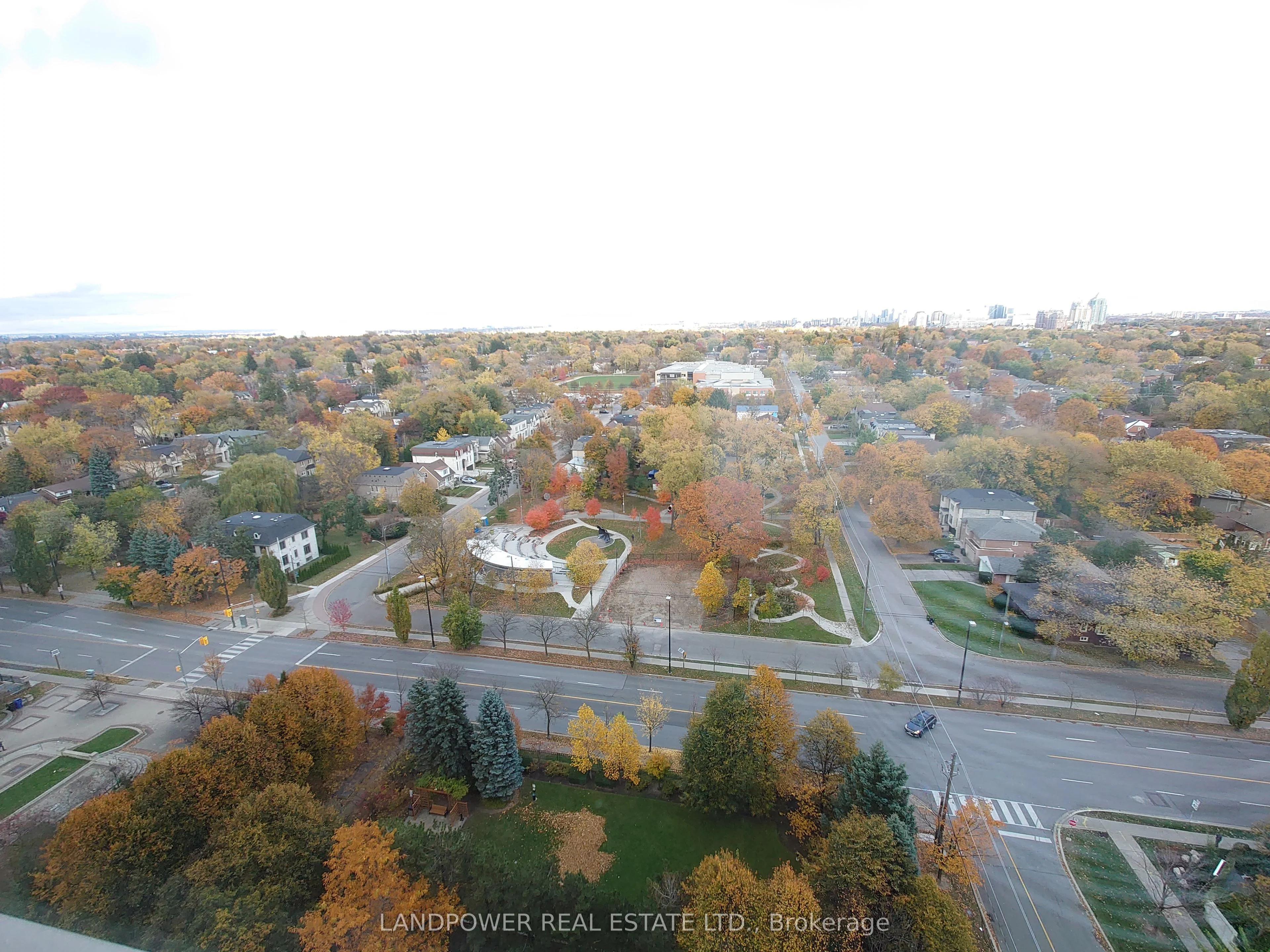 18 Hillcrest Avenue 1905, Toronto C14, ON M2N 6T5