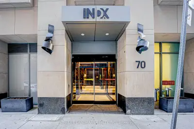 70 Temperance Street 3617, Toronto C01, ON M5H 0B1