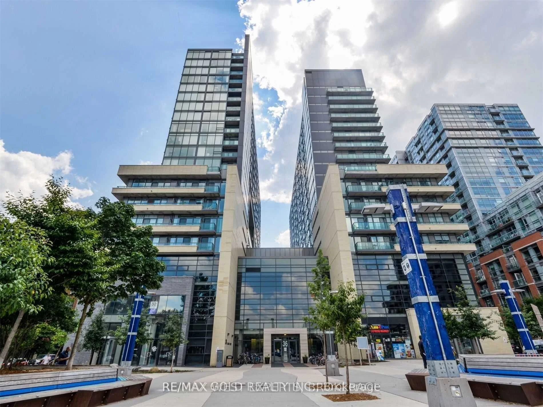 36 Lisgar Street 1508E, Toronto C01, ON N6J 3G2