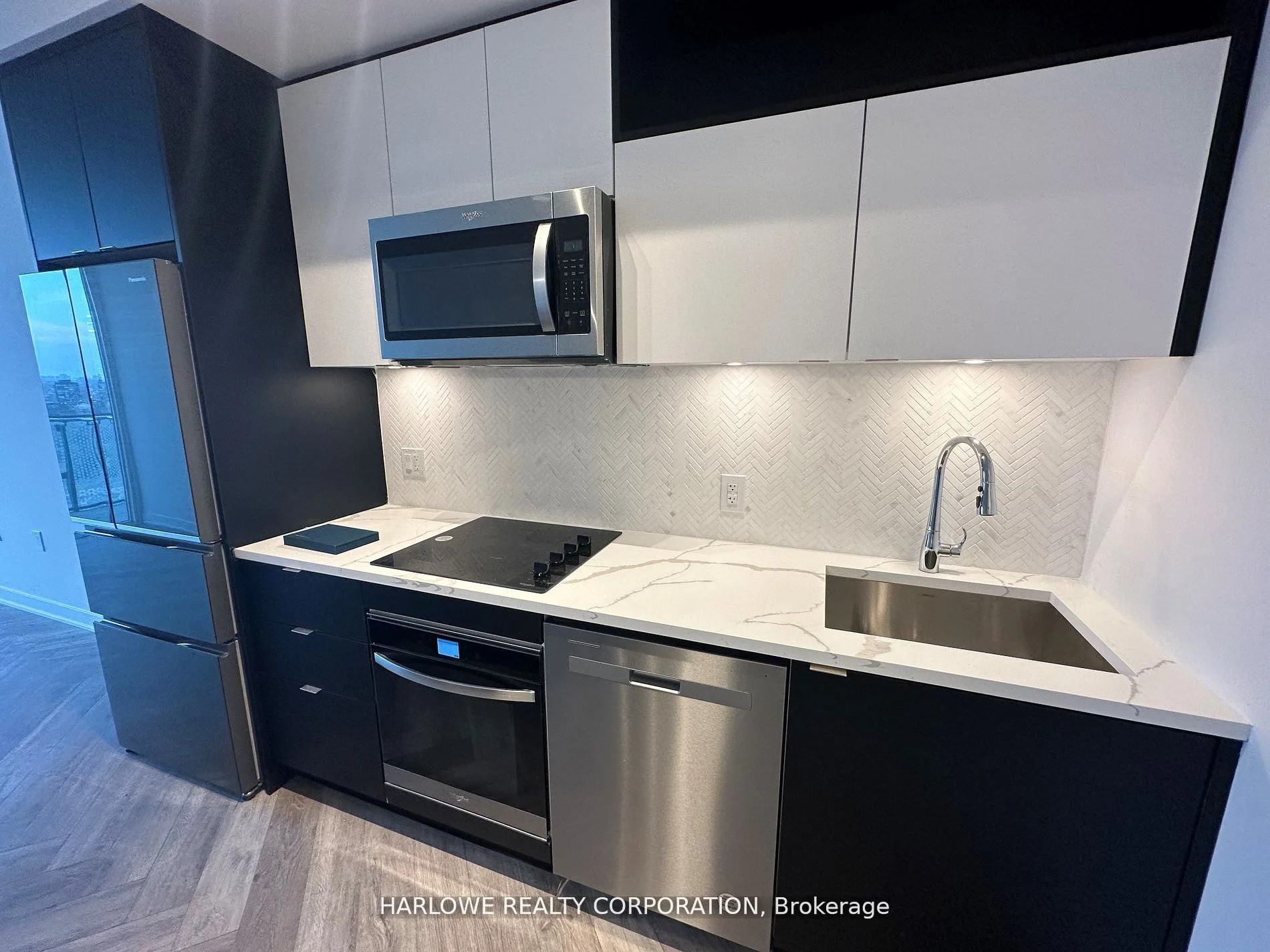 60 Princess Street 1714 SE, Toronto C08, ON M5A 2C7