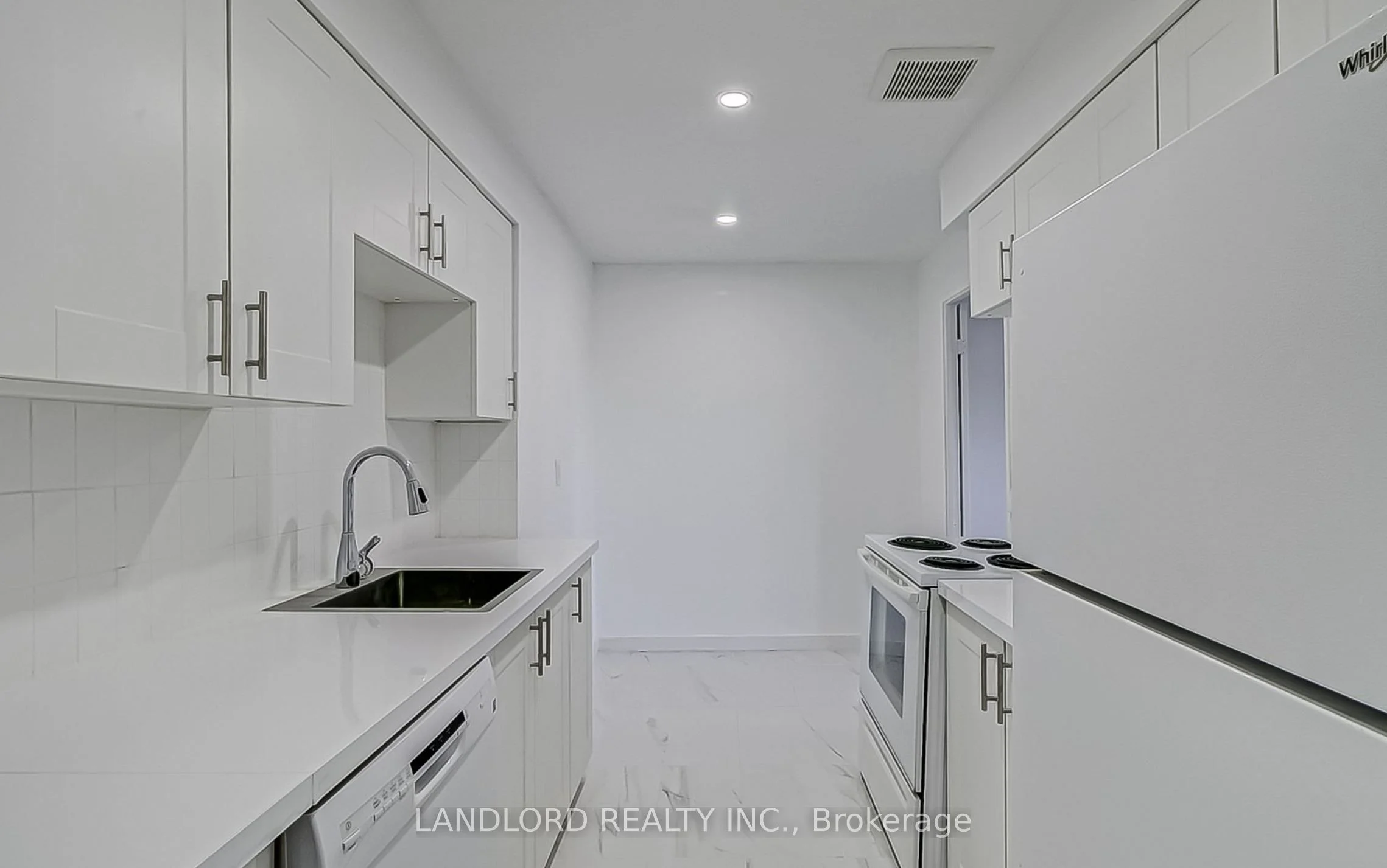 4001 Don Mills Road 328, Toronto C15, ON M2H 3J8