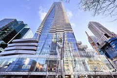 1 Bloor Street E 313, Toronto C08, On M4w 0a8