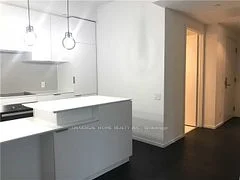 5 St.joseph Street 1606, Toronto C01, On M4y 1j6