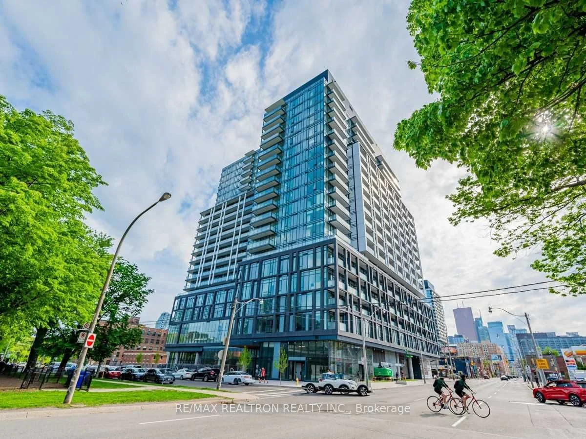 50 Power Street 612, Toronto C08, ON M5A 0V3