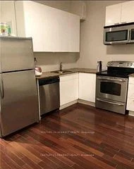 181 Augusta Avenue 2-rear, Toronto C01, On M5t 2l4
