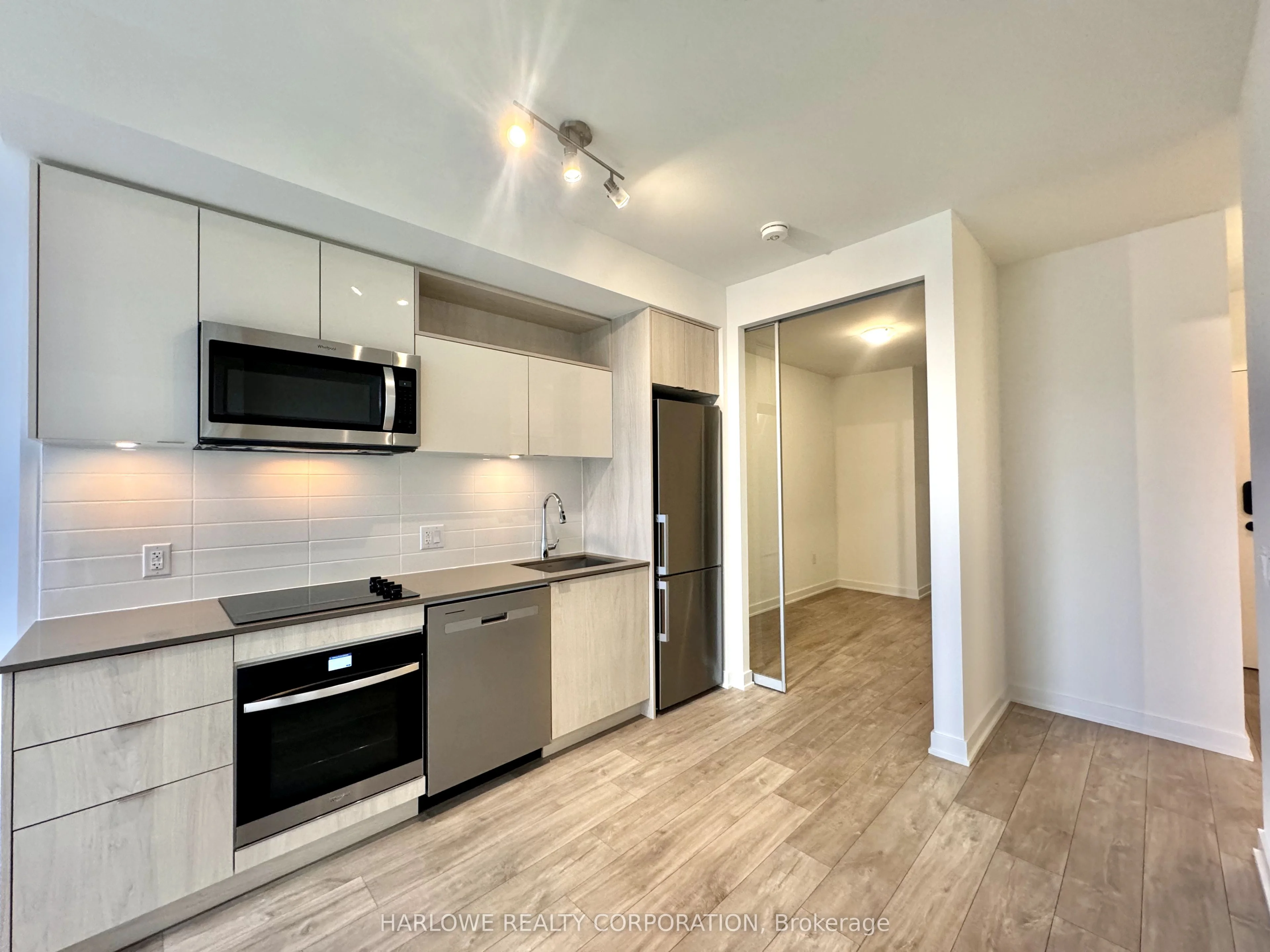 100 Dalhousie Street 1102, Toronto C08, ON M5B 0C7