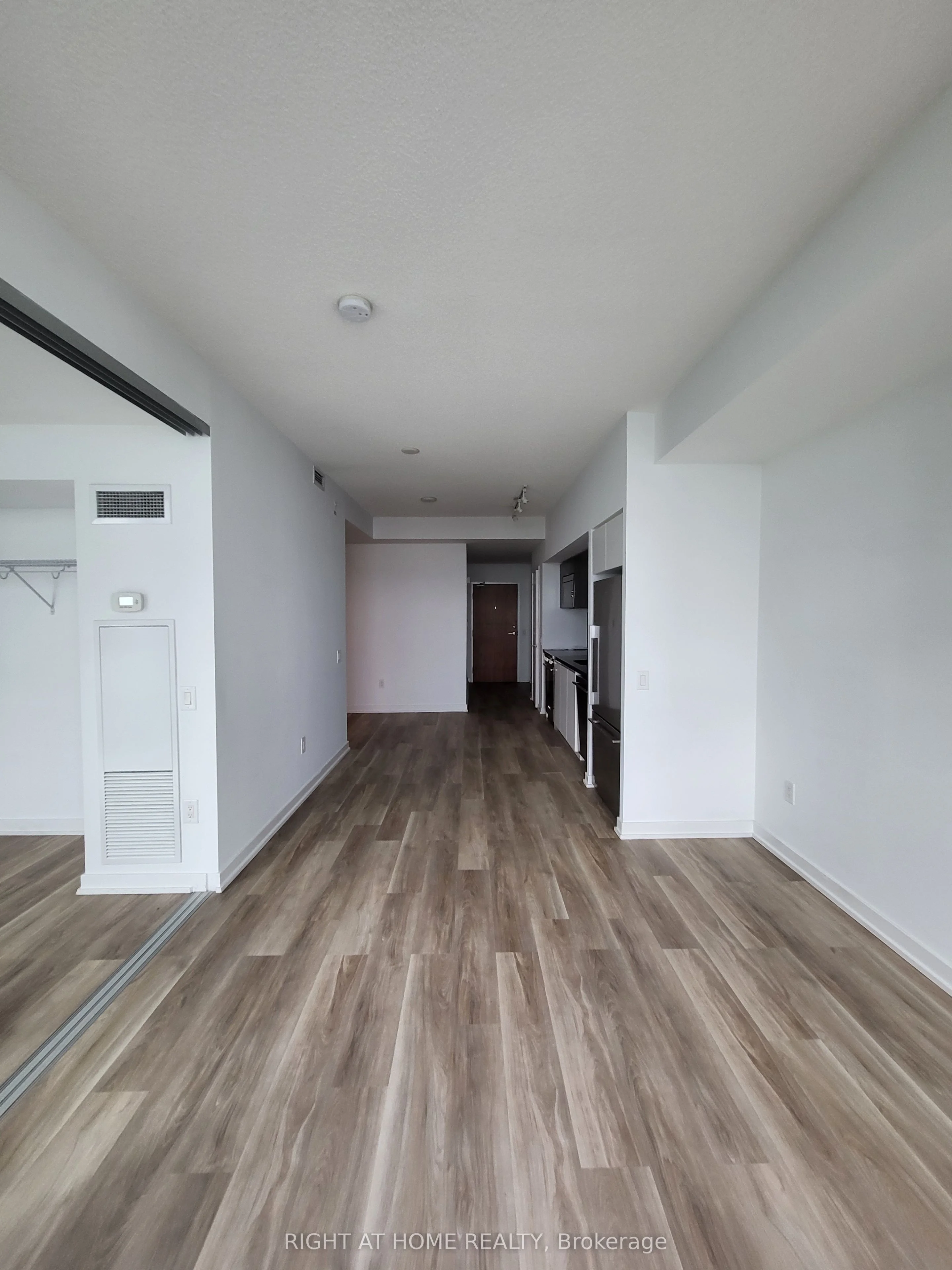 85 Queens Wharf Road 3503, Toronto C01, On M5v 0j9