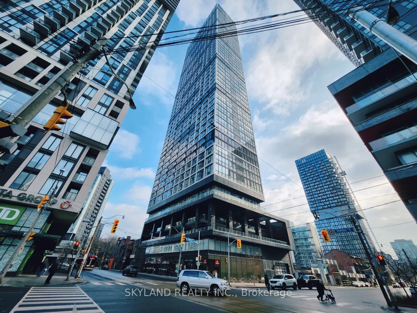 181 Dundas Street E 3502, Toronto C08, On M5a 1z4
