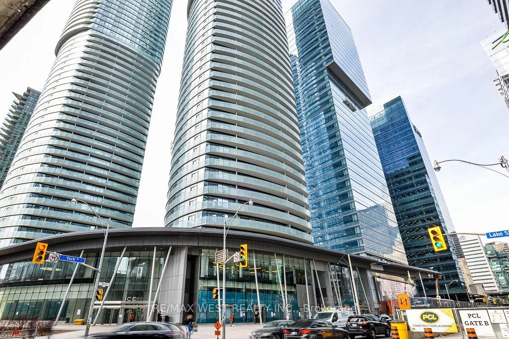 14 York Street 5410, Toronto C01, On M5j 0b1