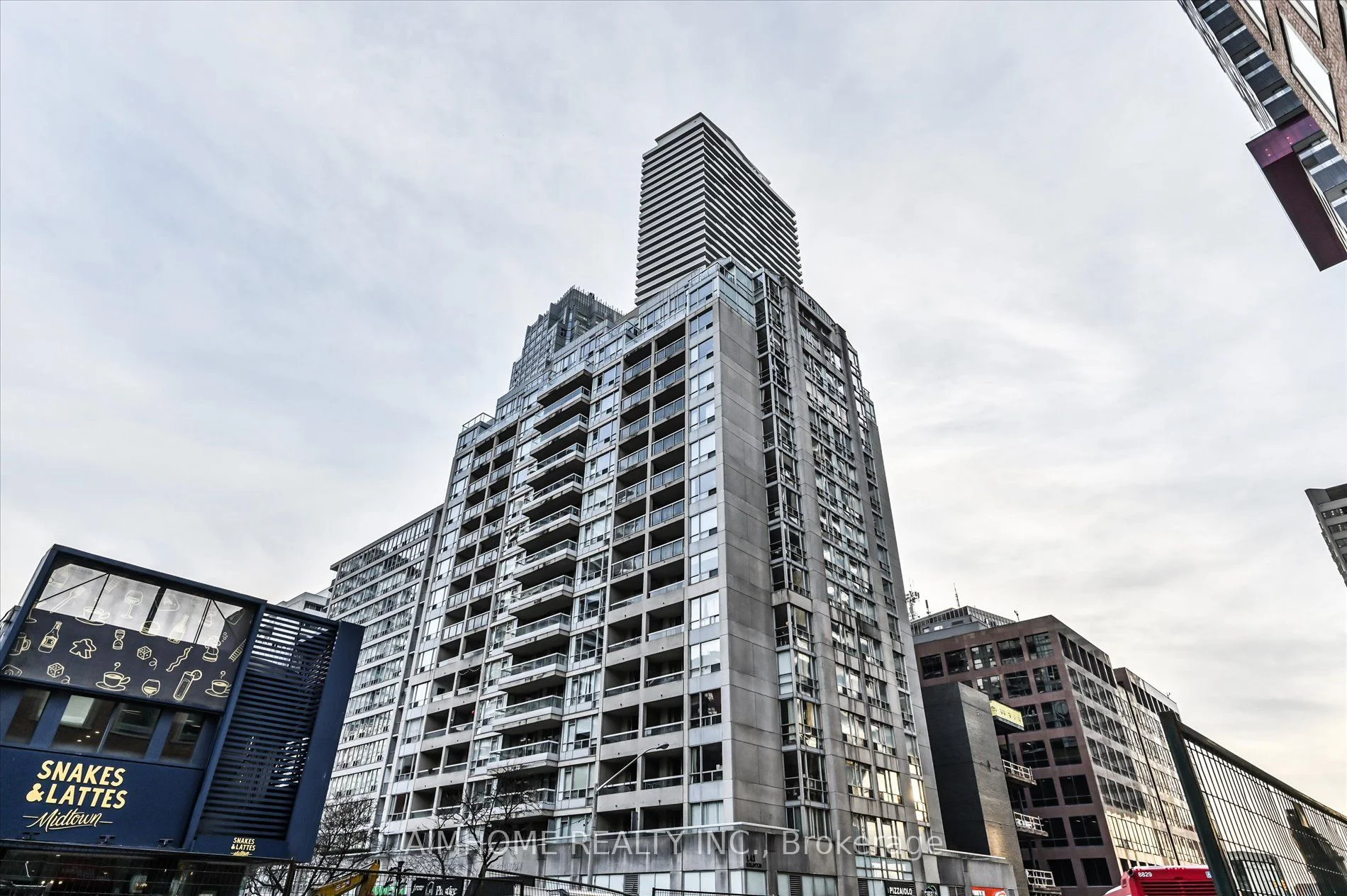 43 Eglinton Avenue E 910, Toronto C10, On M4p 1a2
