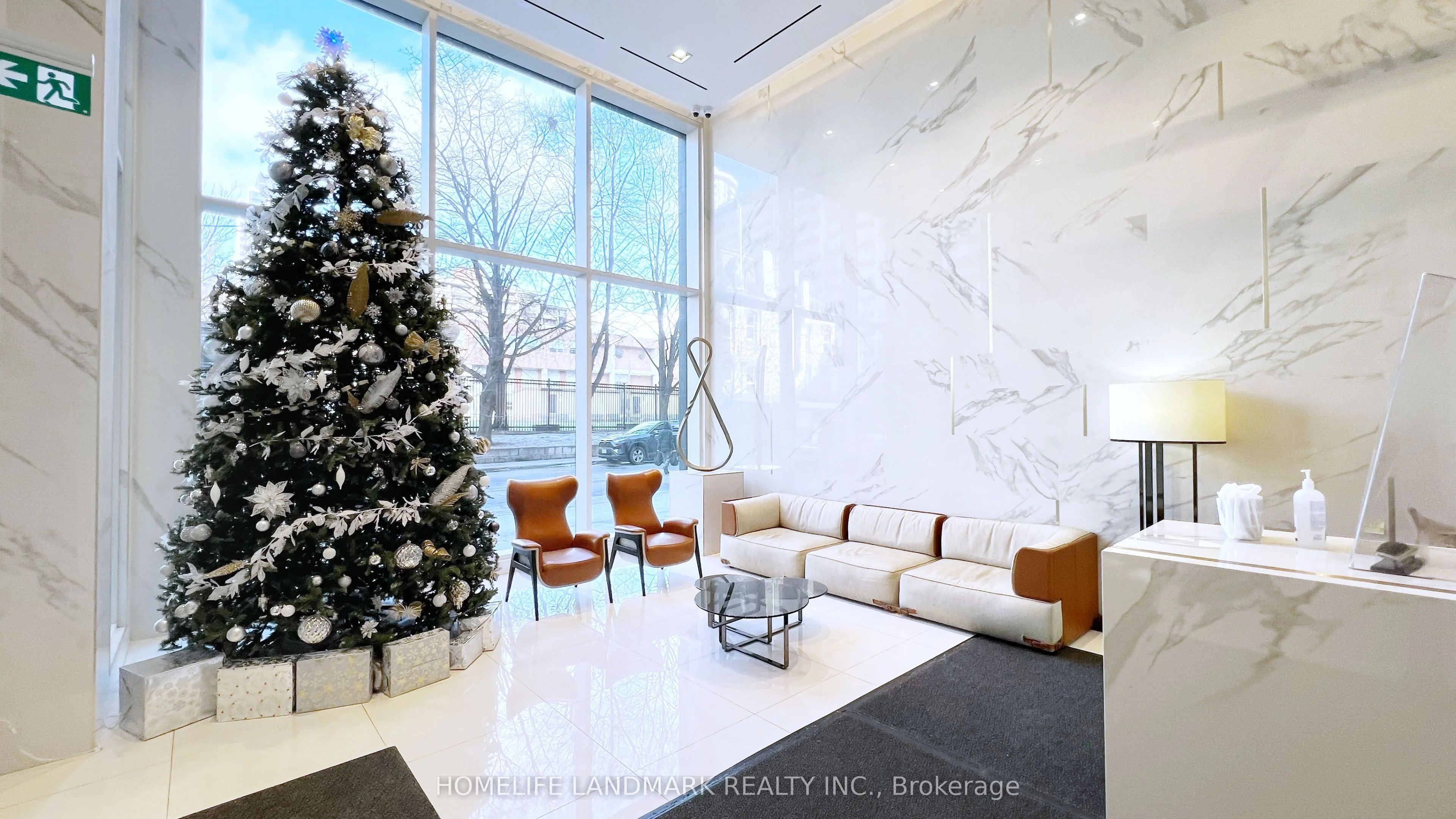 85 Wood Street 1902, Toronto C08, ON M4Y 0E8