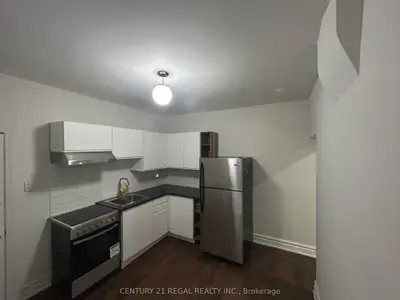 1489 Dundas Street W 3, Toronto C01, On M6k 1t6