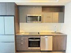 60 Princess Street 1614 Se, Toronto C08, On M5a 2c7