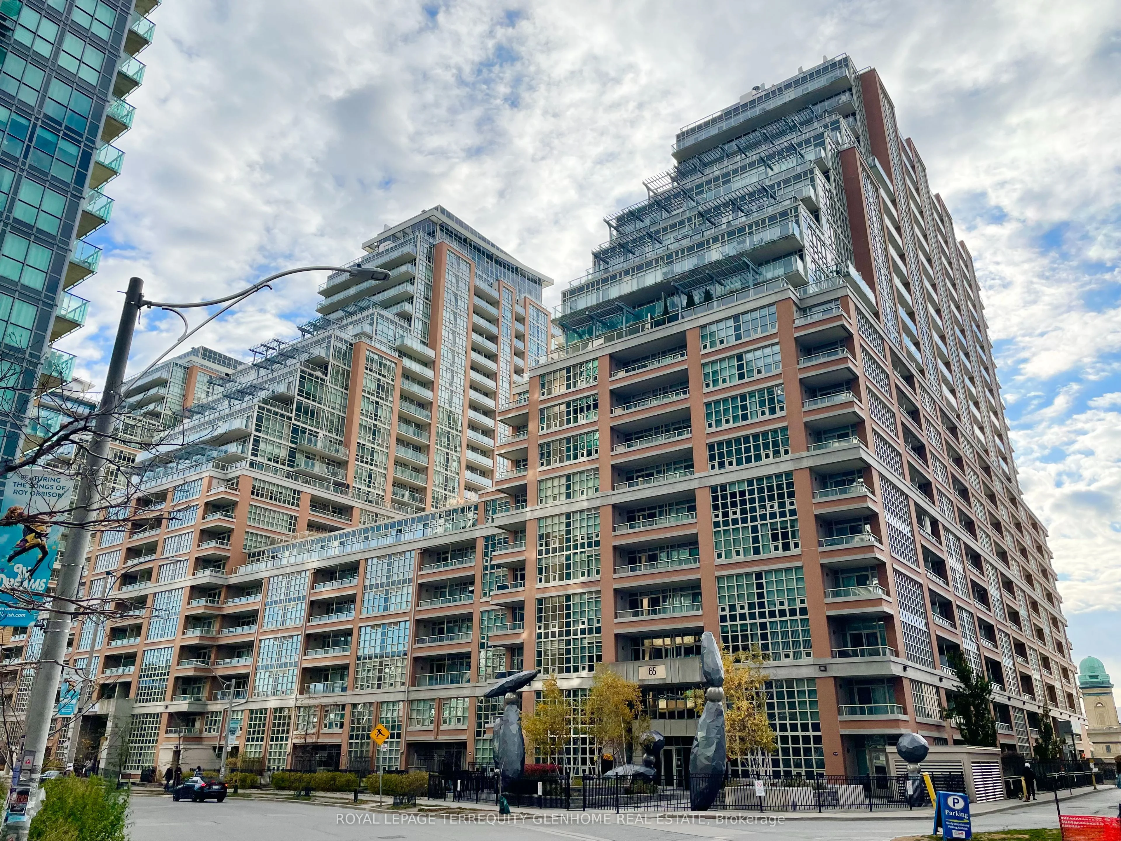85 East Liberty Street 608, Toronto C01, On M6k 3r4