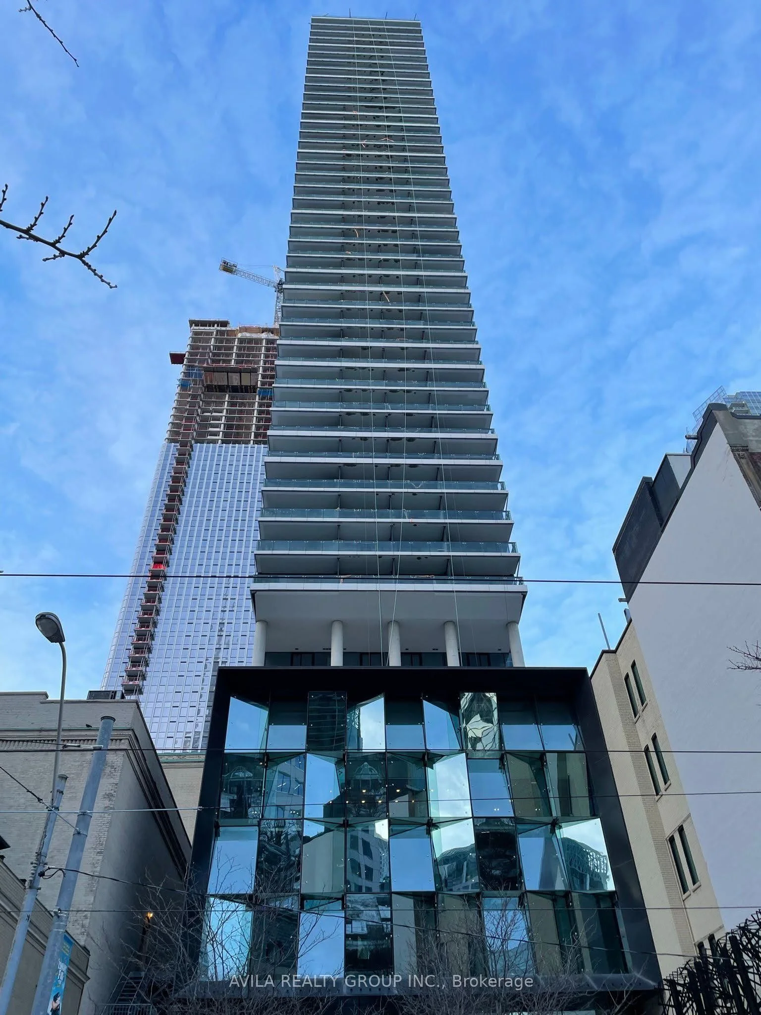 224 King Street W 1705, Toronto C01, On M5h 0a6