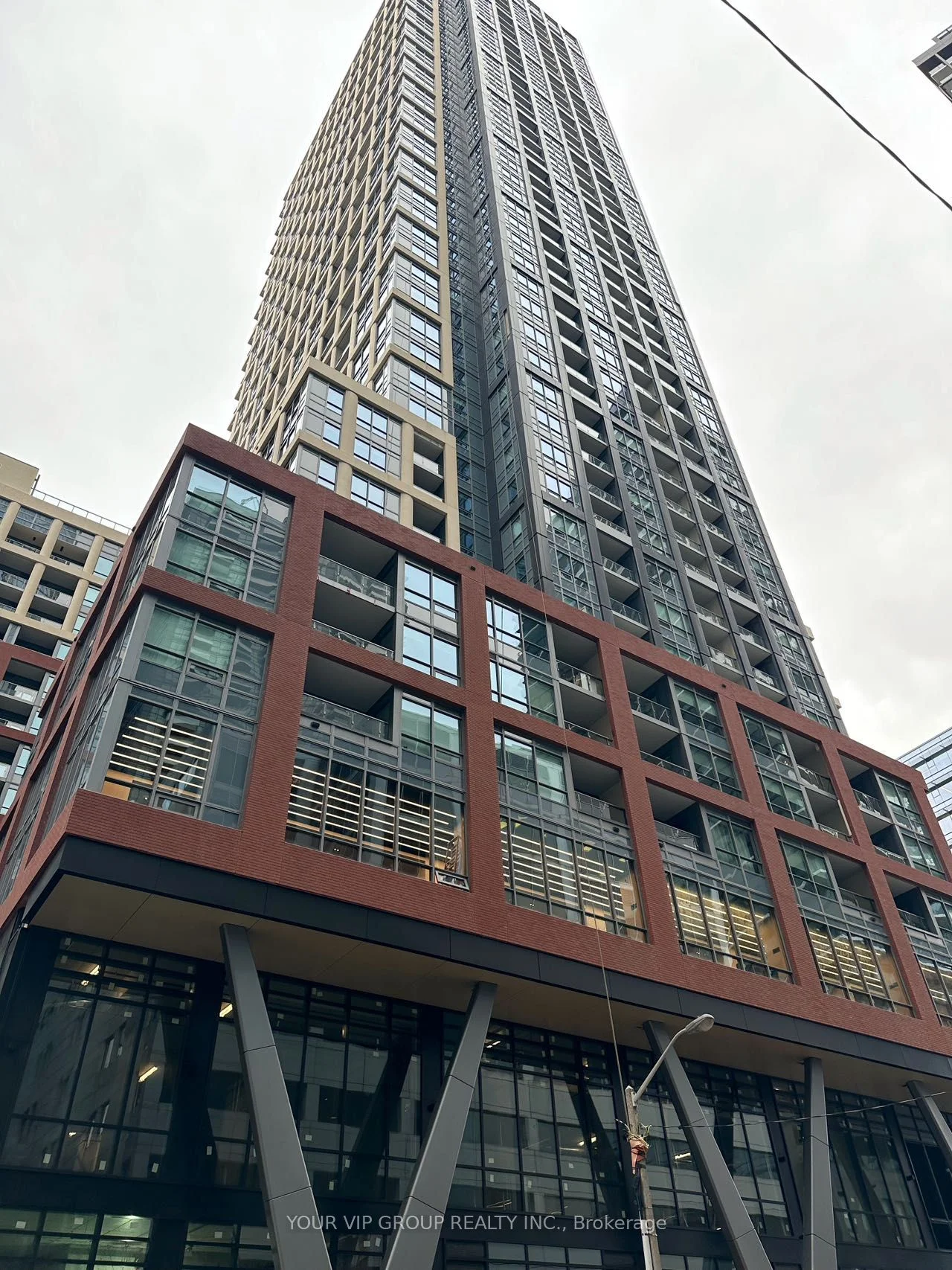 108 Peter St Street 3505, Toronto C01, ON M5V 0W2