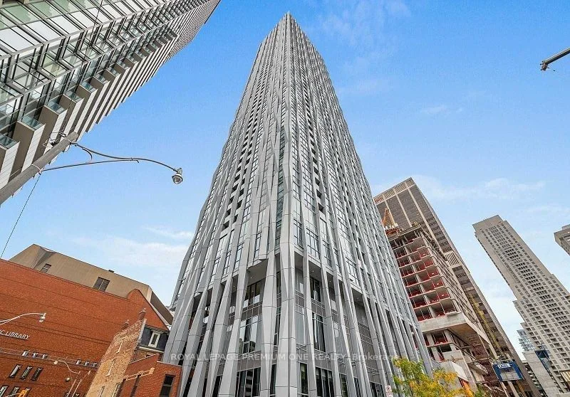 1 Yorkville Avenue 1206, Toronto C02, On M4w 1l1