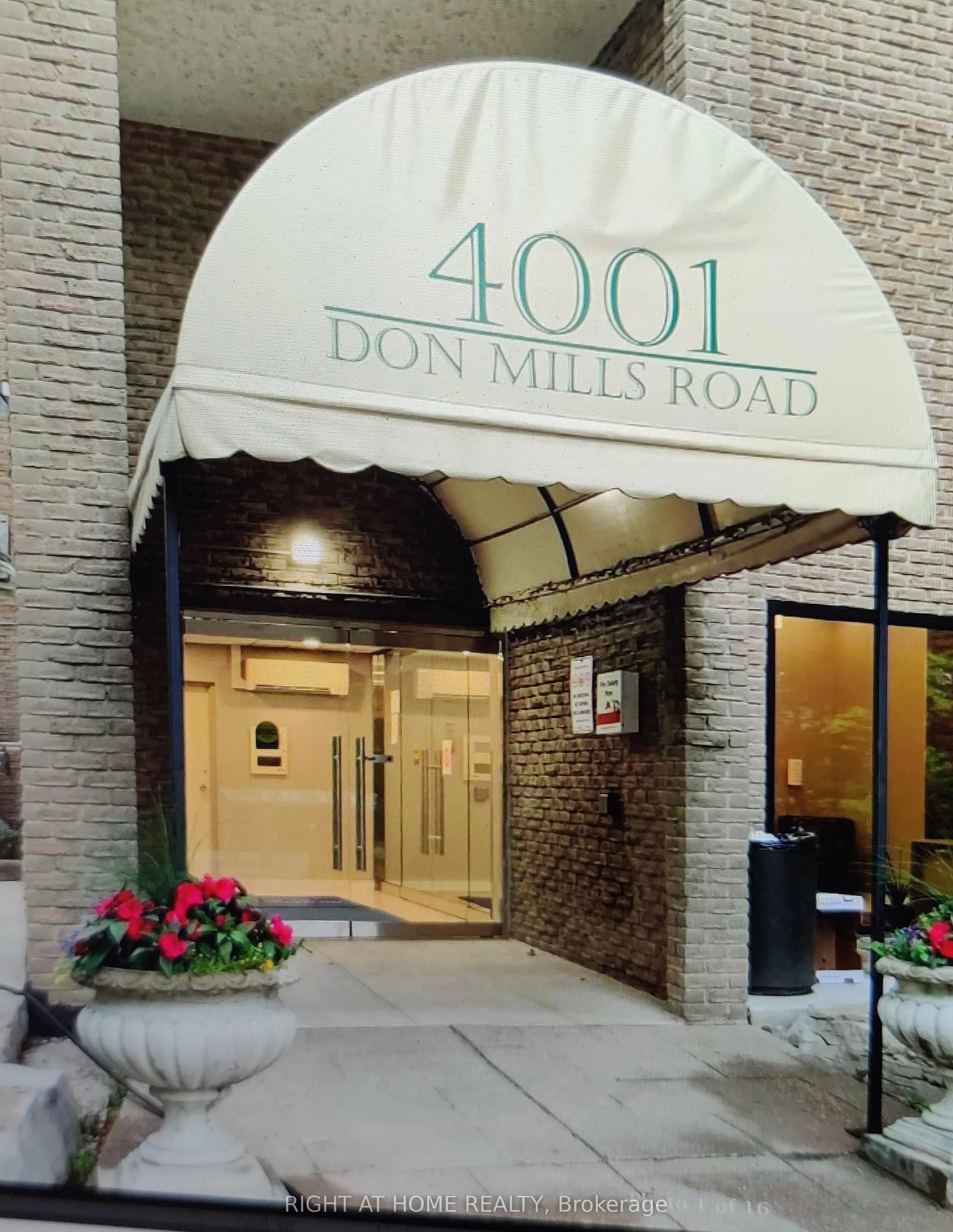 4001 Don mills Road 334, Toronto C15, ON M2H 3J8