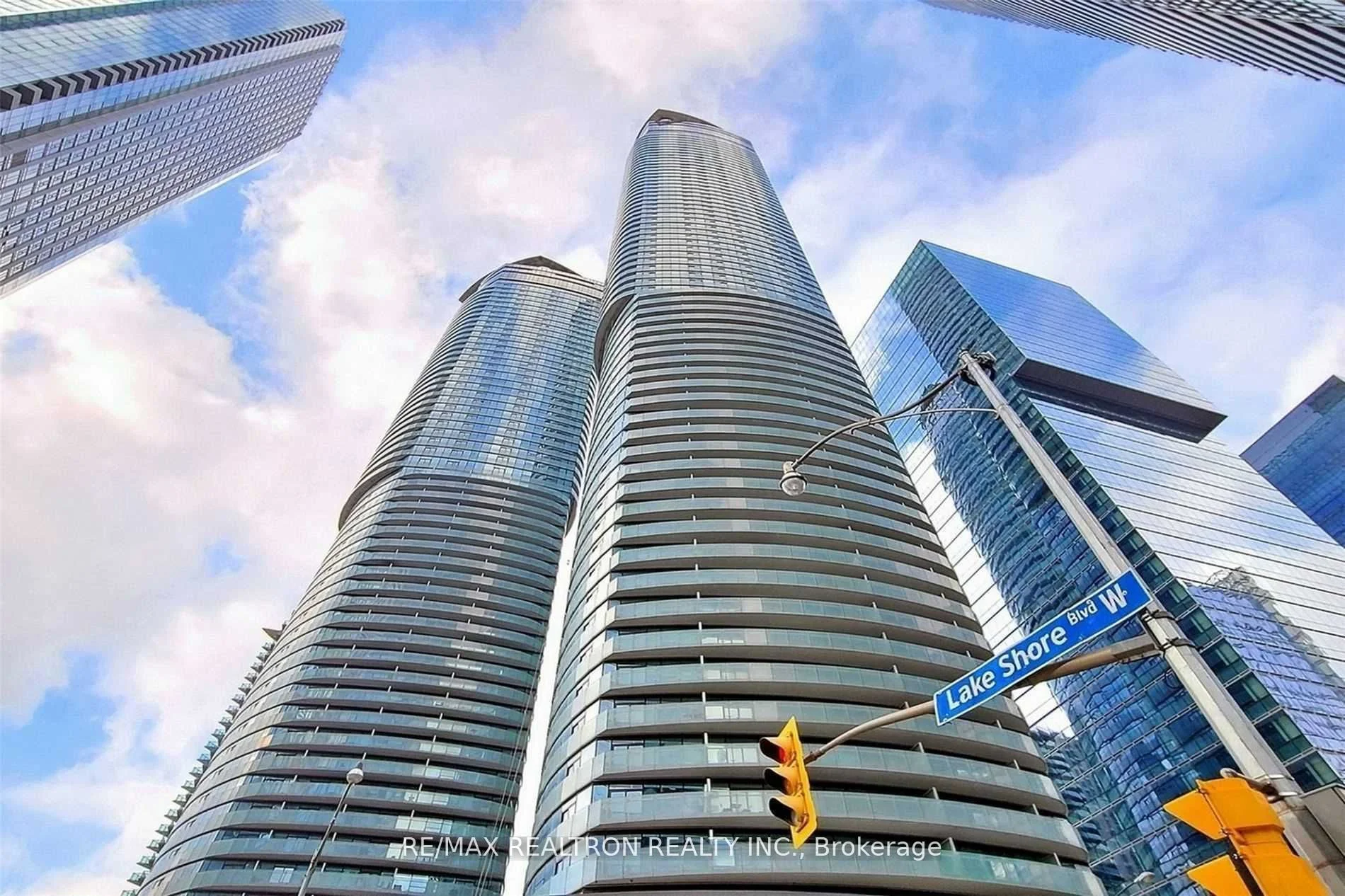 12 York Street 4809, Toronto C01, On M5j 0a9