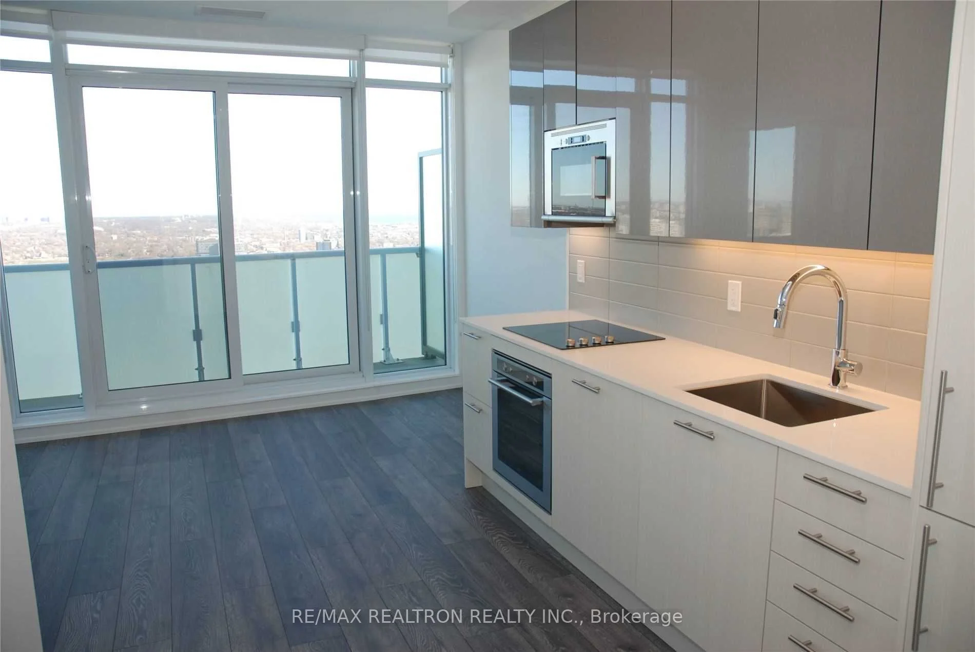 403 Church Street 4210, Toronto C08, ON M4Y 0C9