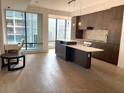 5 St Joseph Street 1304, Toronto C01, On M4y 1j6