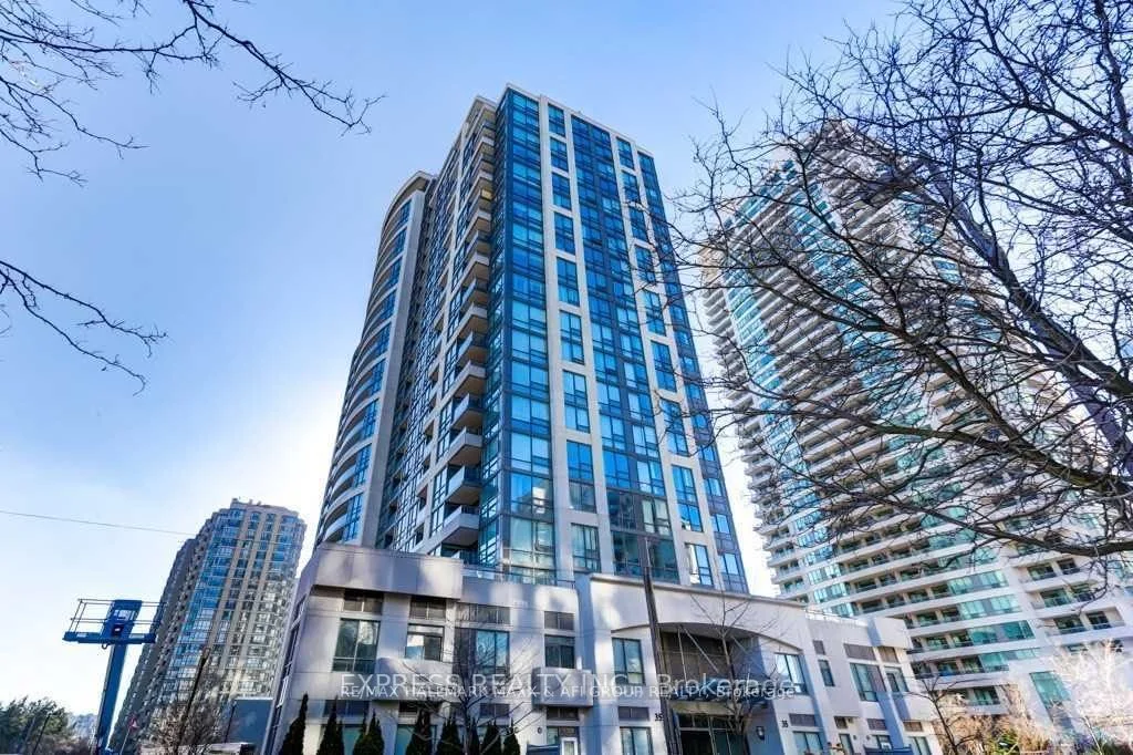 35 Hollywood Avenue 1122, Toronto C14, On M2n 0a9