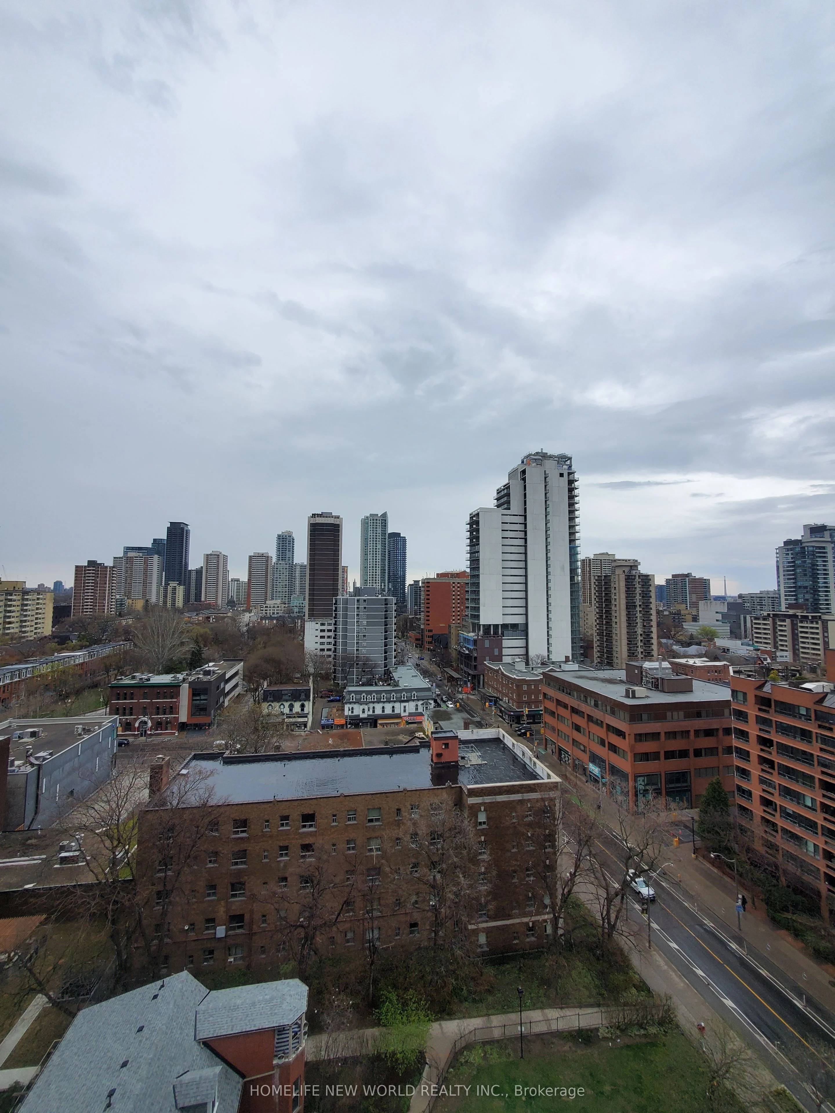 50 Wellesley Street E 1605, Toronto C08, On M4y 1g2