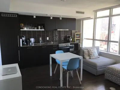 365 Church Street 1108, Toronto C08, On M5b 0b5