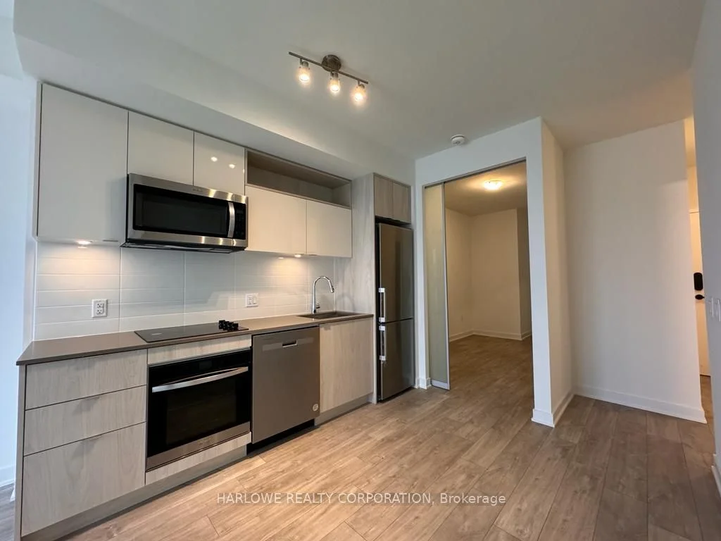 100 Dalhousie Street 2102, Toronto C08, ON M5B 0C7