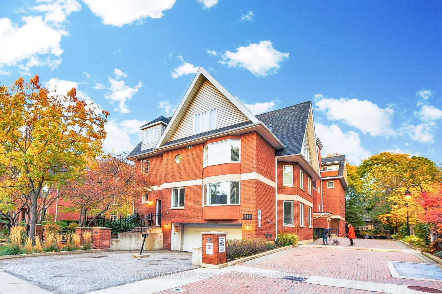 217 St George Street 6, Toronto C02, On M5r 3s7