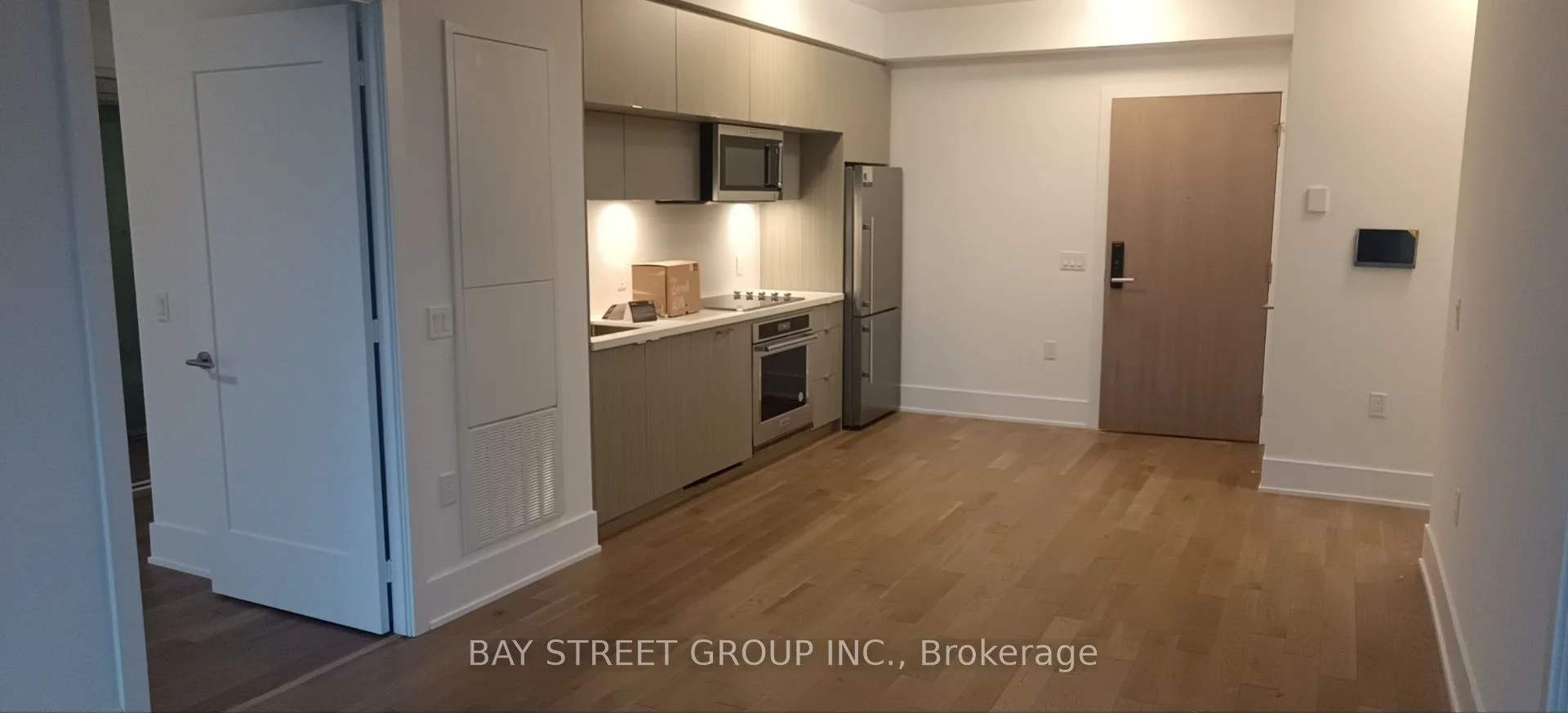 585 Bloor Street E 3921, Toronto C08, ON M4W 0B3