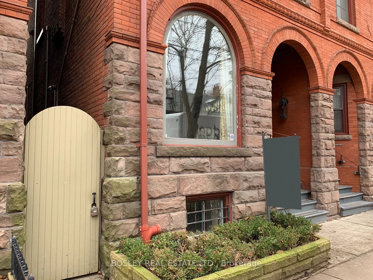 95 Winchester Street Lower, Toronto C08, ON M4X 1B1