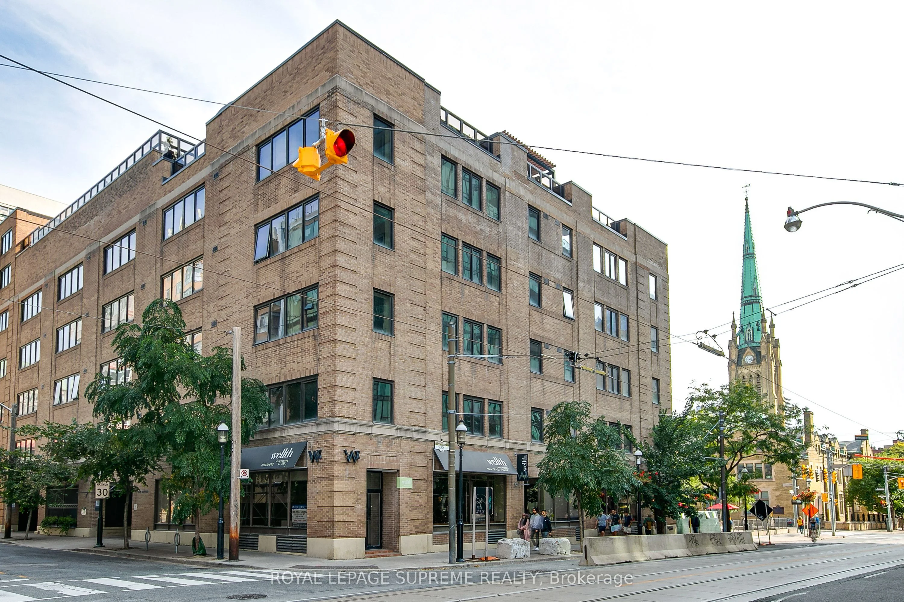 55 Lombard Street 612, Toronto C08, On M5c 2r7