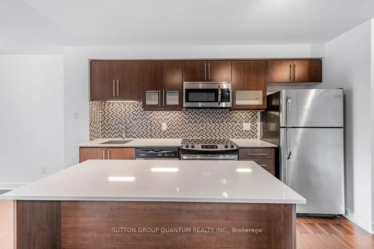 1169 Queen Street W 203, Toronto C01, On M6j 1j4
