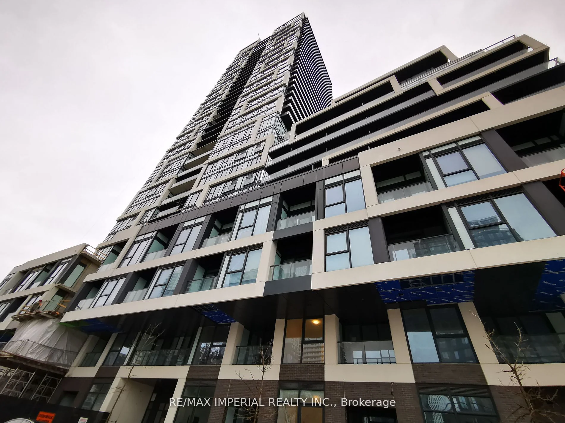 5 Defries Street 1205, Toronto C08, ON M5A 3R4