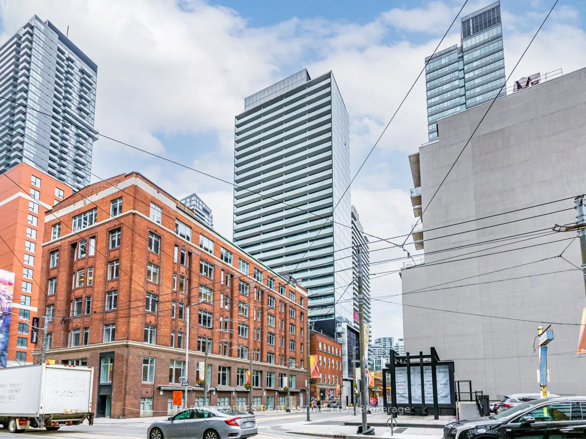 11 Charlotte Street 1502, Toronto C01, ON M5V 0M6