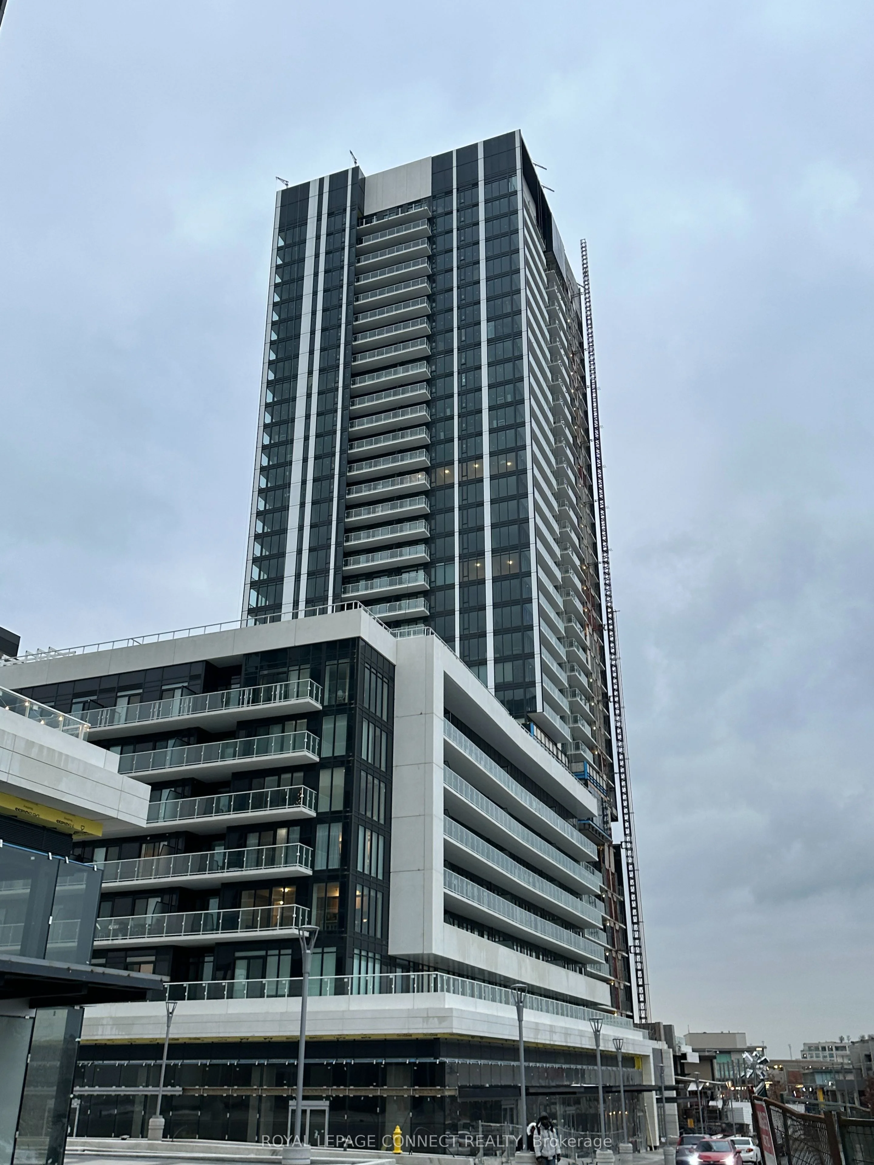 50 O'neill Road 1612, Toronto C13, On M3c 0r1