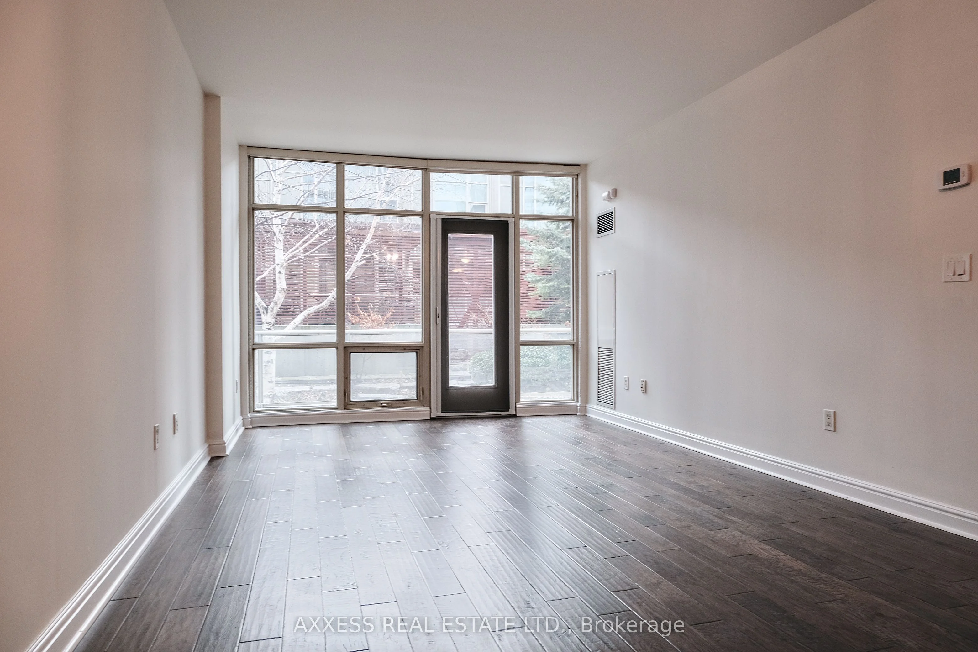 10 Navy Wharf Court 103, Toronto C01, On M5v 3v2