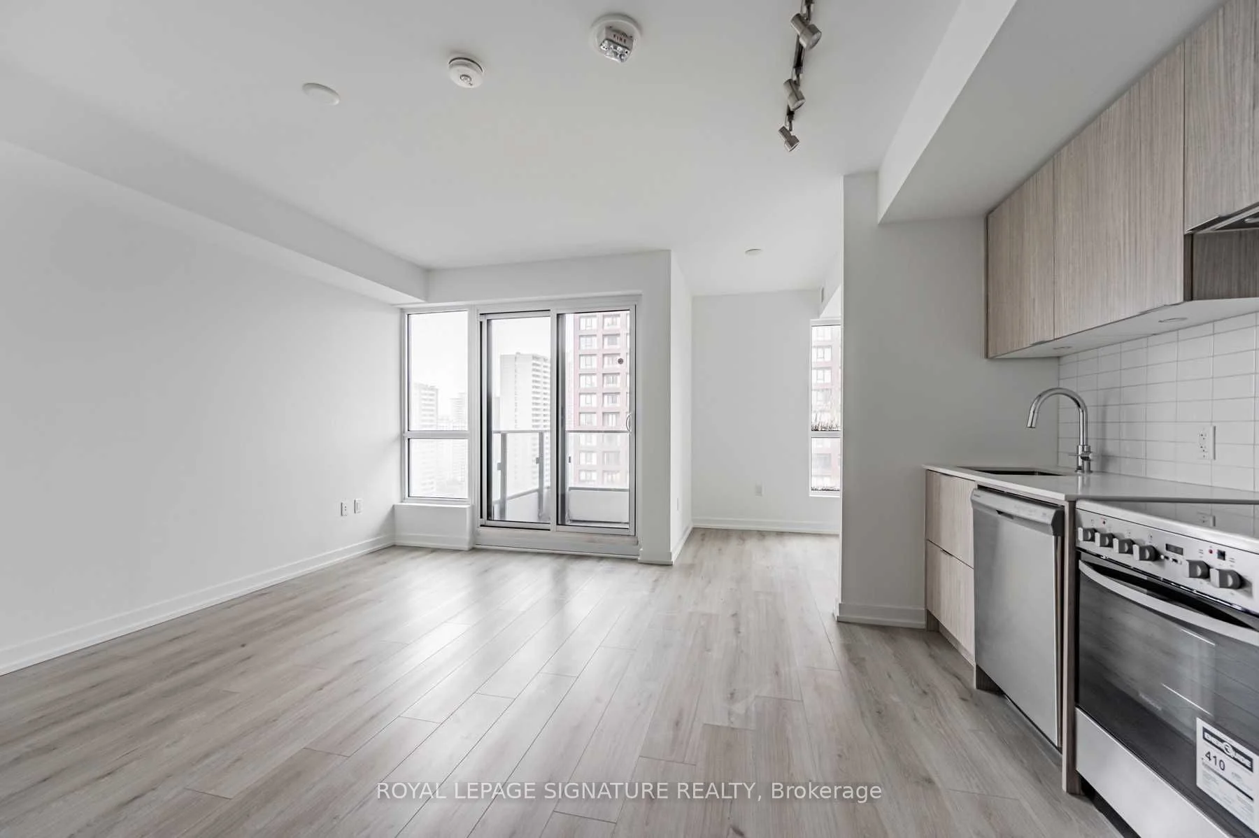 395 Bloor Street E 1301, Toronto C08, On M4w 0b4