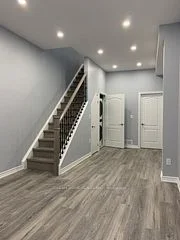26 Glasgow Street 2nd Fl, Toronto C01, On M5t 2b9