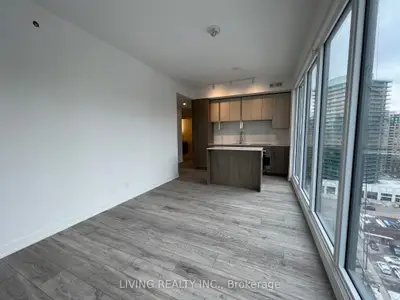 15 Holmes Avenue 1308, Toronto C14, ON M2N 4L8