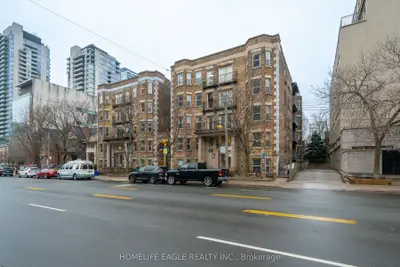 414 Jarvis Street 206, Toronto C08, On M4y 3c2
