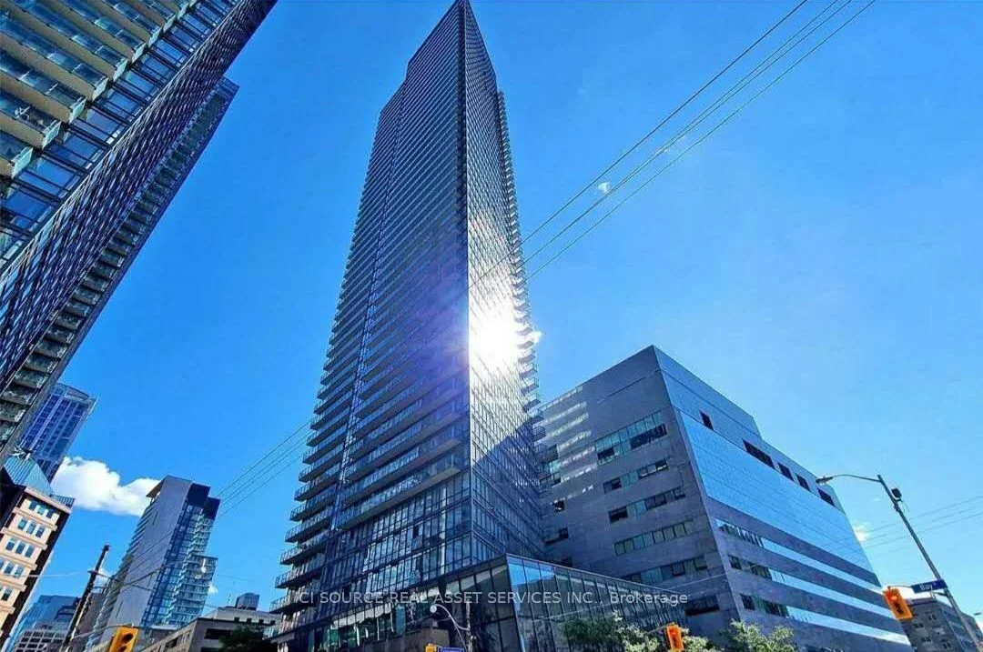 832 Bay Street 3808, Toronto C01, On M5s 1z6