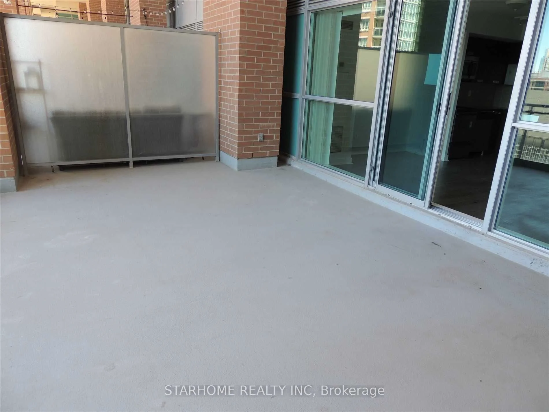 100 Western Battery Road 412, Toronto C01, On M6k 3s2