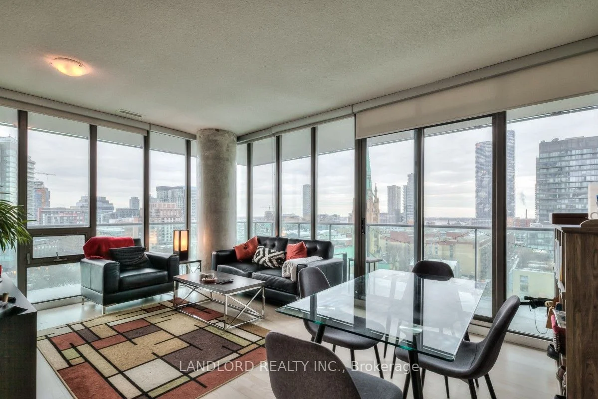33 Lombard Street 1308, Toronto C08, On M5c 3h8