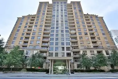 123 Eglinton Avenue E 403, Toronto C10, On M4p 1j2
