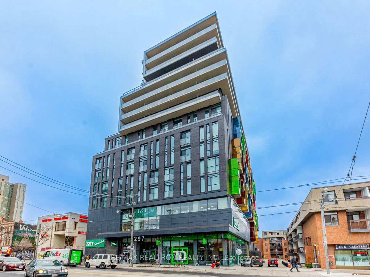 297 College Street 1202, Toronto C01, On M5t 0c2