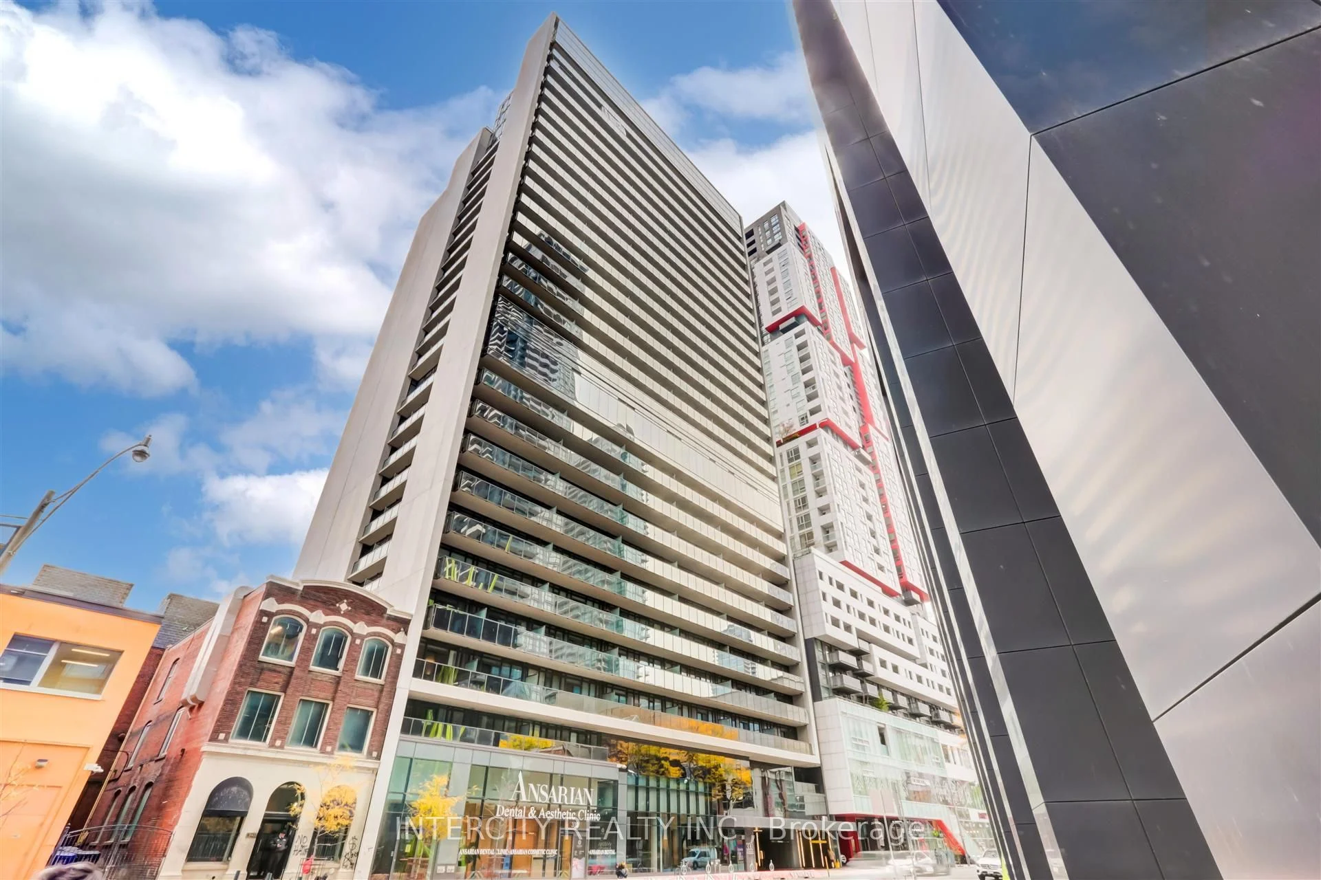 330 Richmond Street 1603, Toronto C01, ON M5V 1X2
